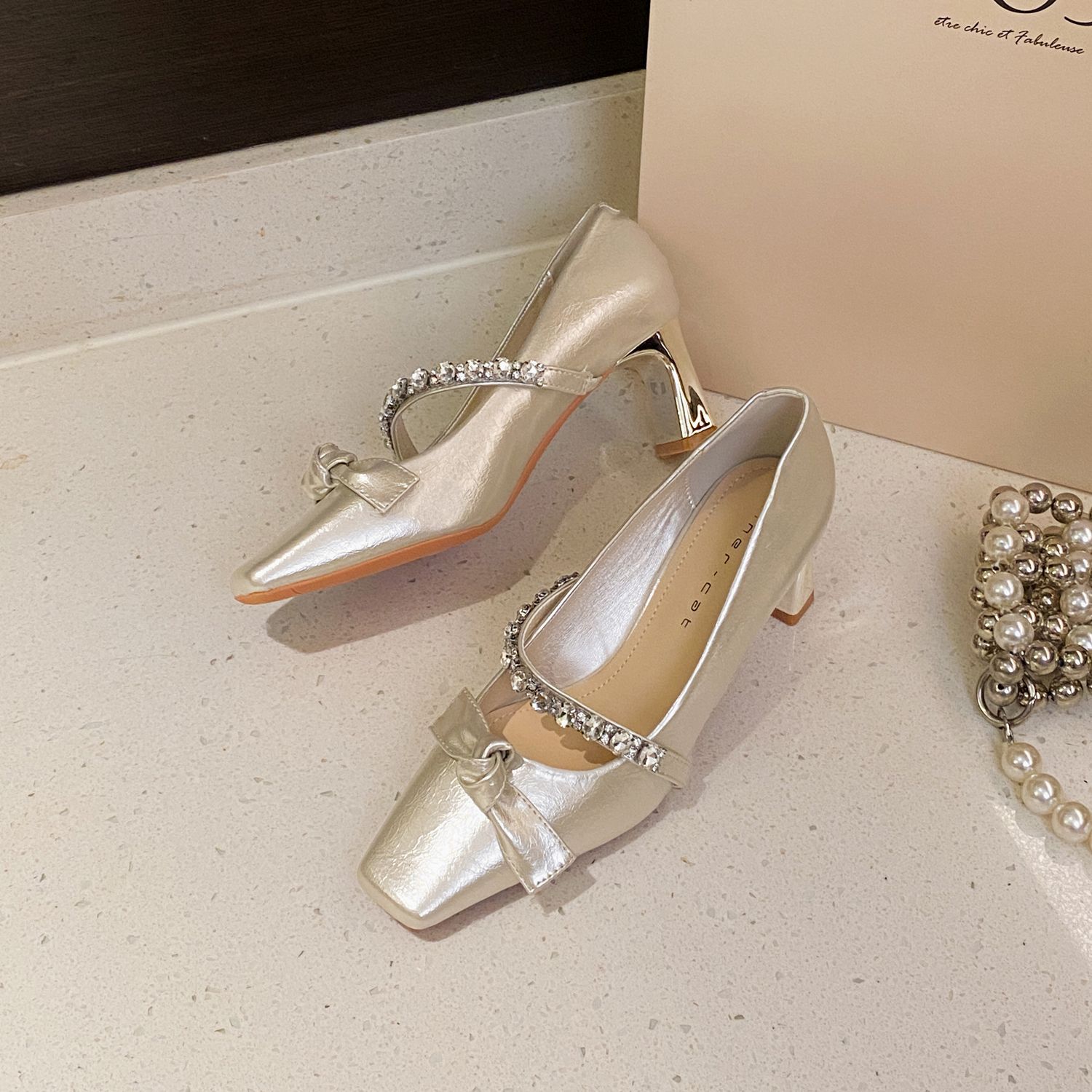 Women's Rhinestone Mary Jane Heels - French Style Pointed Toe Chunky Heel Shoes