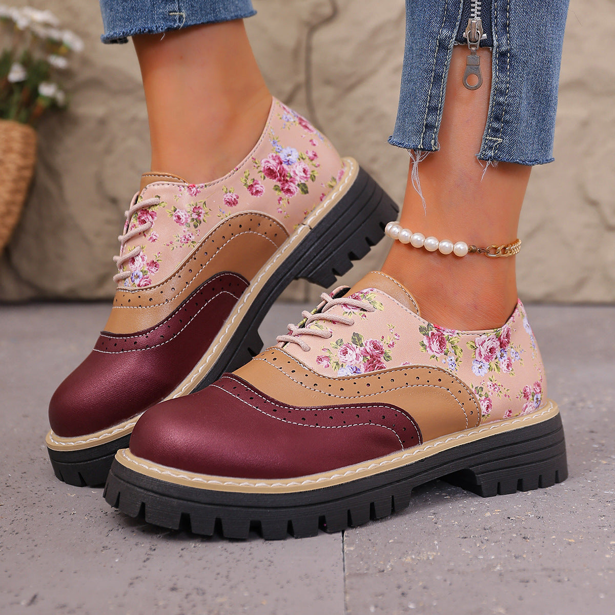 Women's Chunky Heel Lace-Up Casual Fashion Shoes | Black & Beige