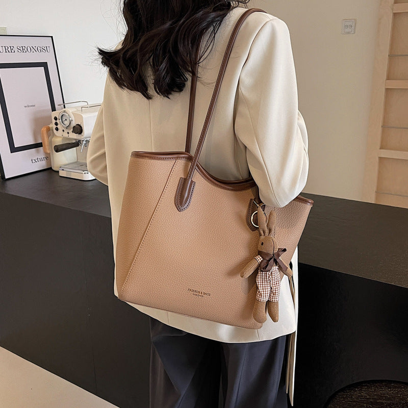 Textured Retro Minimalist Shoulder Bag