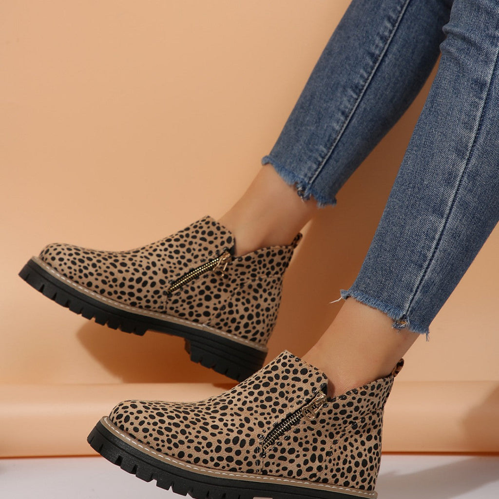 Women's Leopard Print Pointed Toe Ankle Boots - Chunky Low Heel Fashion Boots with Front Zipper