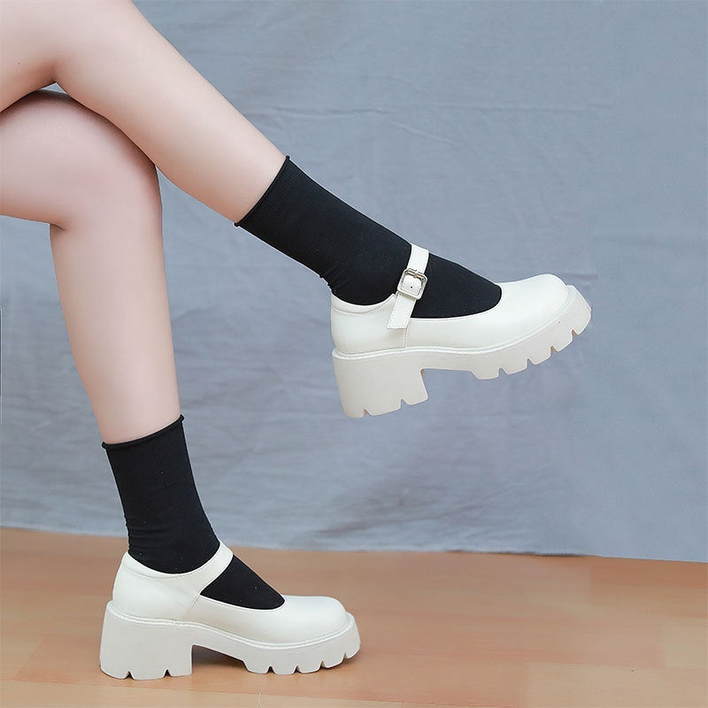 Women's Retro Japanese-Style Buckle Strap Chunky Heel Leather Shoes | Low-Cut Round Toe Pumps